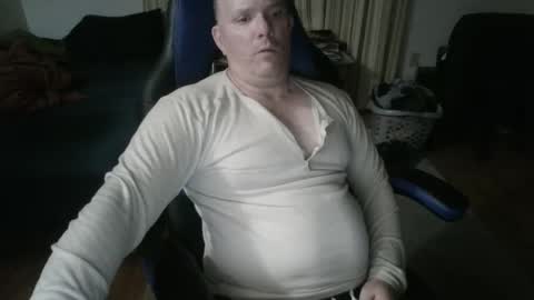 Snapshot of emsguy1 chatting on March 17, 4:39 am Matt online show from March 17, 4:39 am