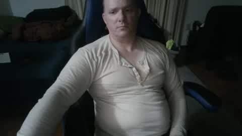 Snapshot of emsguy1 chatting on March 24, 3:22 am Matt online show from March 24, 3:22 am