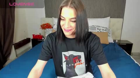 emy__angel online show from December 2, 11:23 am