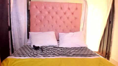 Emy New profile my other account was suspended follow me online show from December 3, 6:39 pm