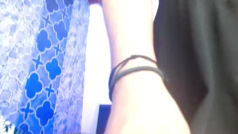 Snapshot of emy_flaker chatting on February 20, 7:03 pm emy_flaker online show from February 20, 7:03 pm