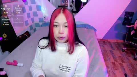 Im Emily would you like to help me reach 100  online show from January 28, 3:36 am