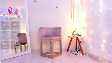 EMYLY  online show from November 14, 12:09 am