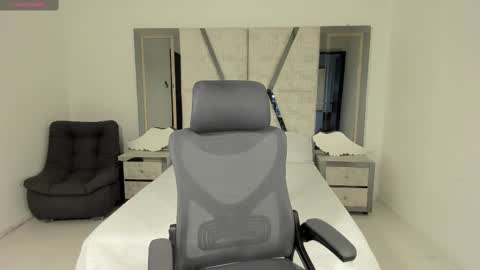 Emy Silver online show from March 3, 4:35 pm