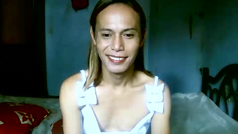 CHUN LY online show from June 8, 5:19 am