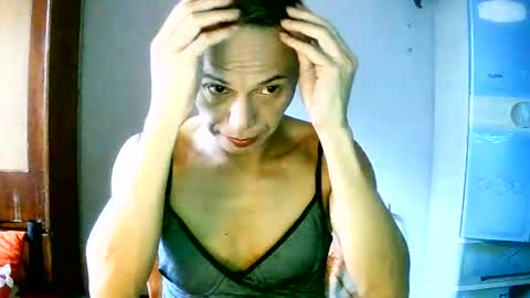 CHUN LY online show from June 16, 4:59 am