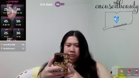 Snapshot of encasedbeauty chatting on April 28, 2:27 am Ela online show from April 28, 2:27 am