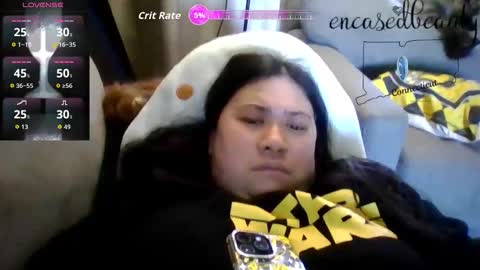 Snapshot of encasedbeauty chatting on May 18, 7:41 pm Ela online show from May 18, 7:41 pm