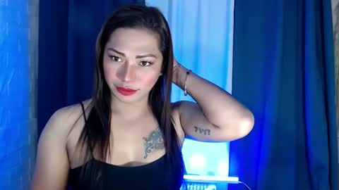 Jeniegh online show from October 17, 11:46 am