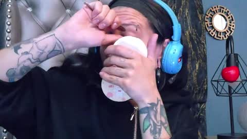 EnchantressQueen online show from April 14, 12:22 pm