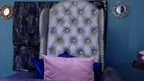 Snapshot of enchantressqueen chatting on May 25, 12:44 pm EnchantressQueen online show from May 25, 12:44 pm