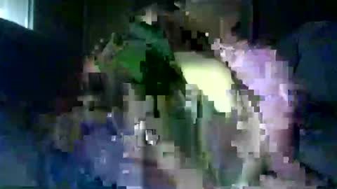 Snapshot of encormoi chatting on December 23, 8:01 am encormoi online show from December 23, 8:01 am