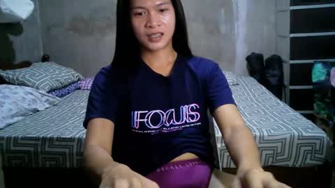 Snapshot of endless_cumexplosion chatting on January 24, 8:23 am I am MITCH online show from January 24, 8:23 am