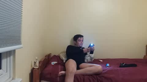 endlessfun21443 online show from December 1, 10:37 pm