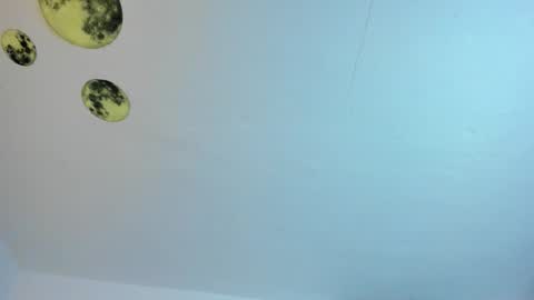 Snapshot of engel_brunet chatting on March 7, 2:41 am juliana online show from March 7, 2:41 am