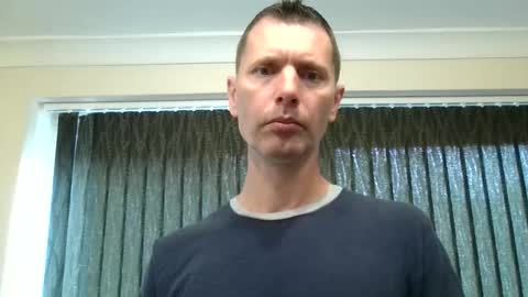 Snapshot of englishguy183 chatting on May 8, 9:03 am EnglishGuy183 online show from May 8, 9:03 am