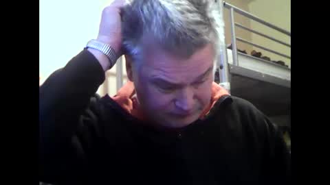 englishguysurrey online show from October 29, 7:10 am