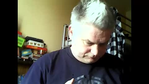 englishguysurrey online show from April 19, 6:10 pm