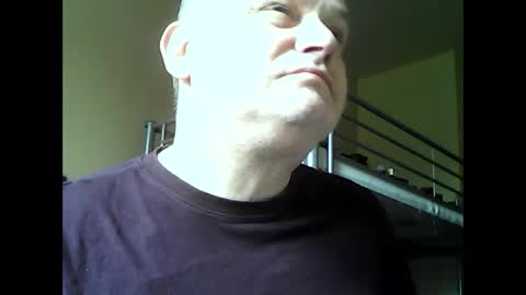 englishguysurrey online show from June 11, 8:56 am