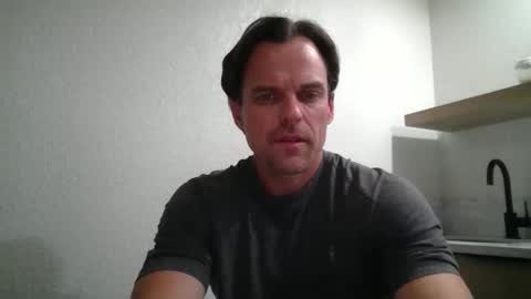 enits95 online show from March 19, 3:10 am