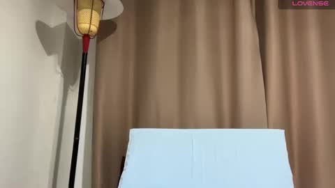 Snapshot of enjoythetrip chatting on February 25, 1:06 pm Luke online show from February 25, 1:06 pm