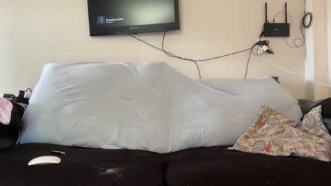 Snapshot of enjoythetrip chatting on November 21, 2:38 pm Luke online show from November 21, 2:38 pm