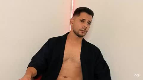 enmanuelgutierrez40 online show from January 16, 5:44 am