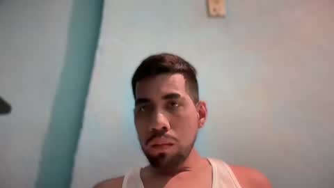 Snapshot of enriquegc197 chatting on February 19, 11:57 pm Enriquegc197 online show from February 19, 11:57 pm