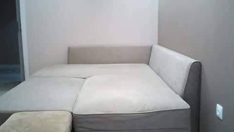 betty online show from April 4, 8:23 am