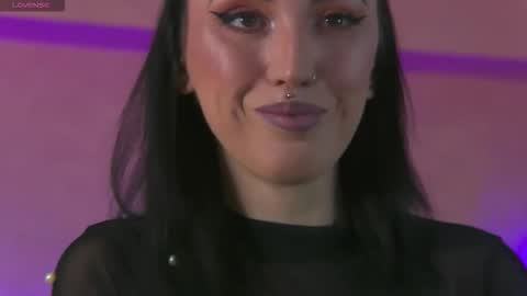 enyahazell online show from December 15, 6:56 pm