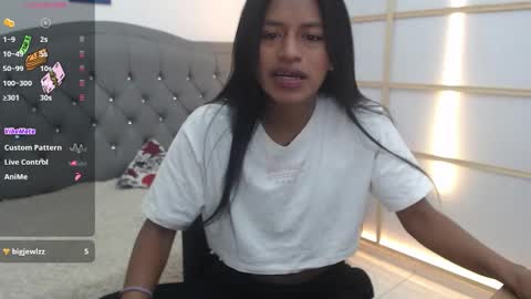 Enyenlina online show from December 17, 12:33 pm