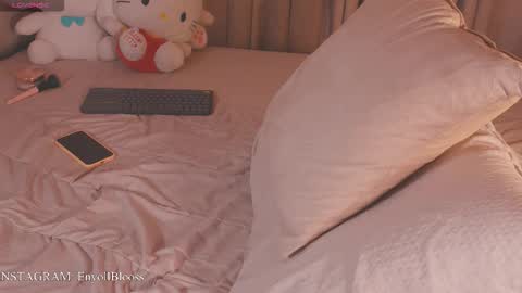 Call me Sweet online show from February 18, 7:32 pm