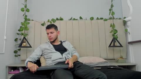 ENZO online show from November 4, 2:49 pm