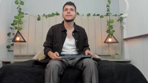 ENZO online show from November 6, 2:18 pm