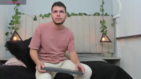 ENZO online show from November 11, 3:23 pm