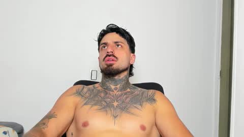 Enzo Aren online show from November 8, 10:30 pm