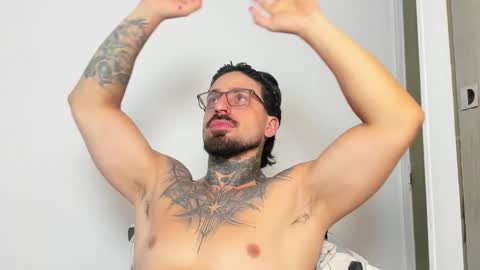 Enzo Aren online show from November 28, 6:32 pm