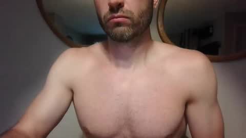 Snapshot of enzoleozi1991 chatting on January 18, 9:46 am enzoleozi1991 online show from January 18, 9:46 am