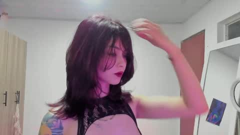 Leyla online show from May 23, 1:00 am