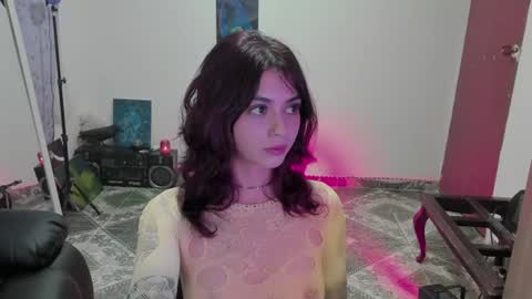 Snapshot of ephemeral_hot chatting on July 23, 3:48 am Leyla online show from July 23, 3:48 am