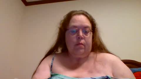 Snapshot of epic_ginger chatting on April 3, 8:29 pm epic_ginger online show from April 3, 8:29 pm