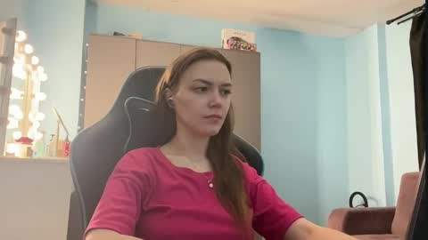 Lily online show from March 18, 2:04 am