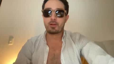 Snapshot of eraofans_mate chatting on May 28, 2:20 am eraofans_mate online show from May 28, 2:20 am