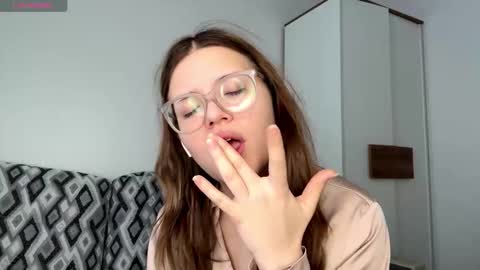 Venice online show from February 23, 6:00 am