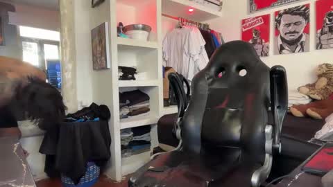 Tht BOSS Eren online show from March 6, 7:21 pm