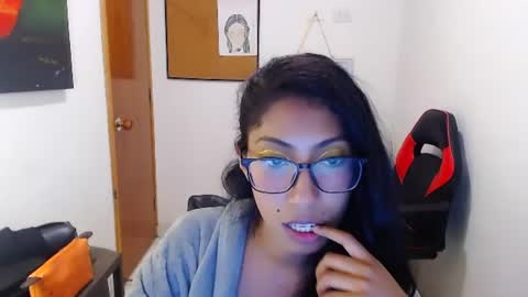 sofia online show from June 22, 12:13 am