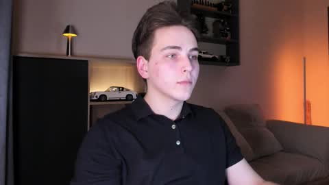 Eric online show from February 22, 7:56 pm