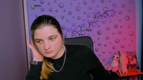 your dear Erica  online show from January 6, 8:34 pm