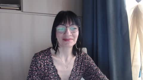 ericablack8 online show from April 8, 3:01 pm