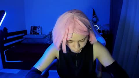 Erica online show from January 17, 9:39 pm